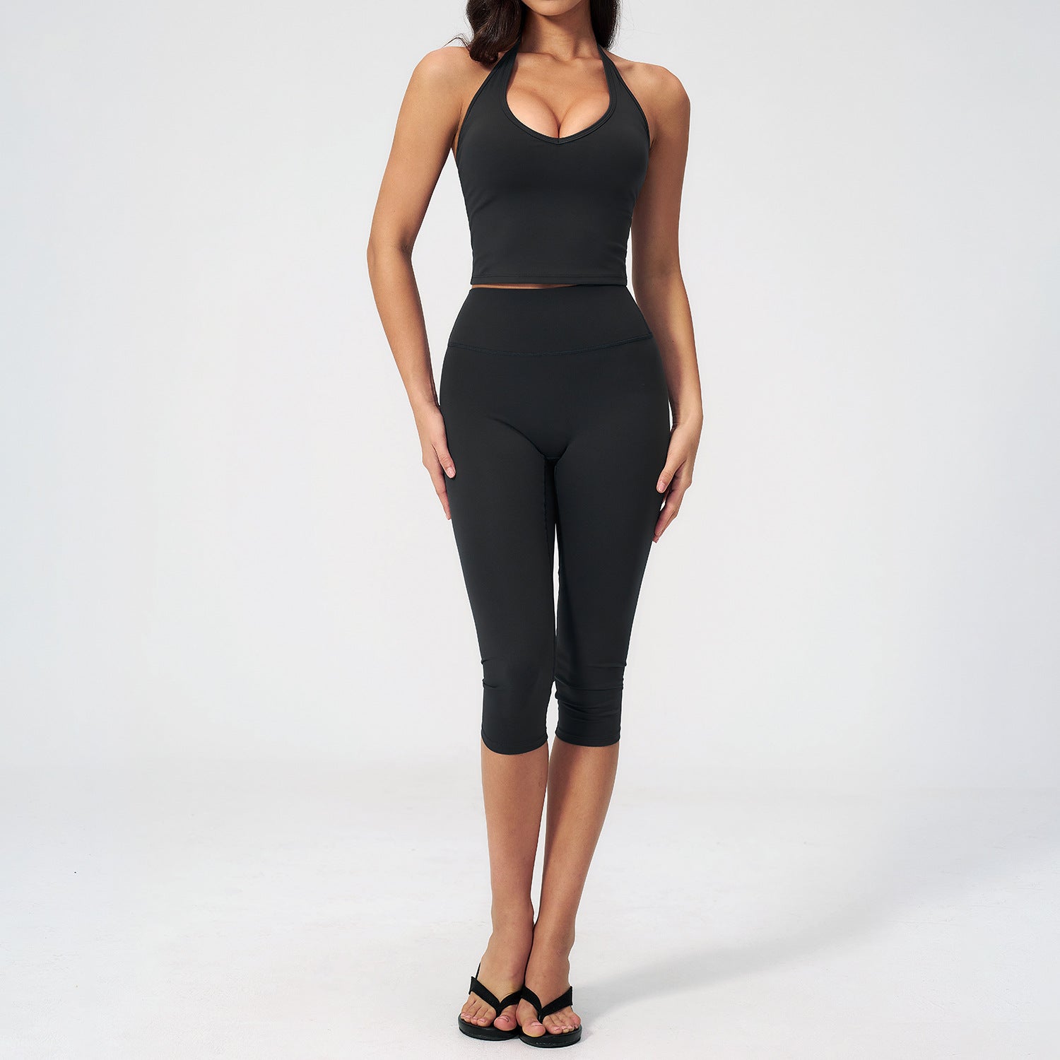 OVYRE Core Capri Set